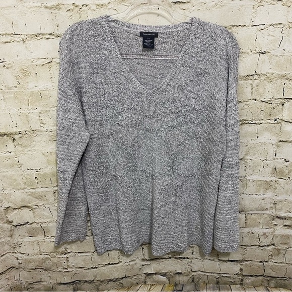 Calvin Klein Jeans Gray Knit V Neck Sweater - Picture 1 of 4